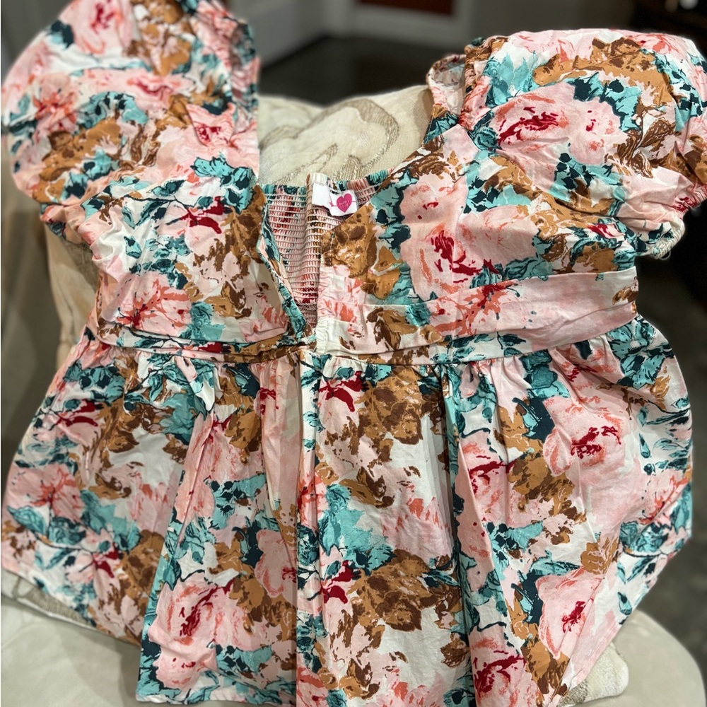 Buddy Love Top- PERFECT condition!